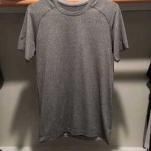 lululemon men’s shirt